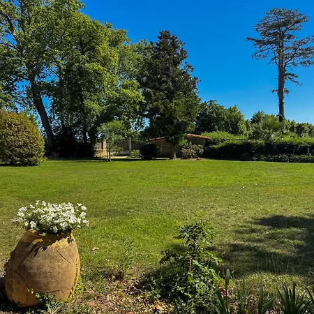 Chateau De Saue *